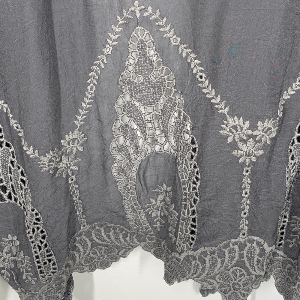 Johnny Was gray tie front shirt kimono embroidered top size medium - Picture 4 of 9
